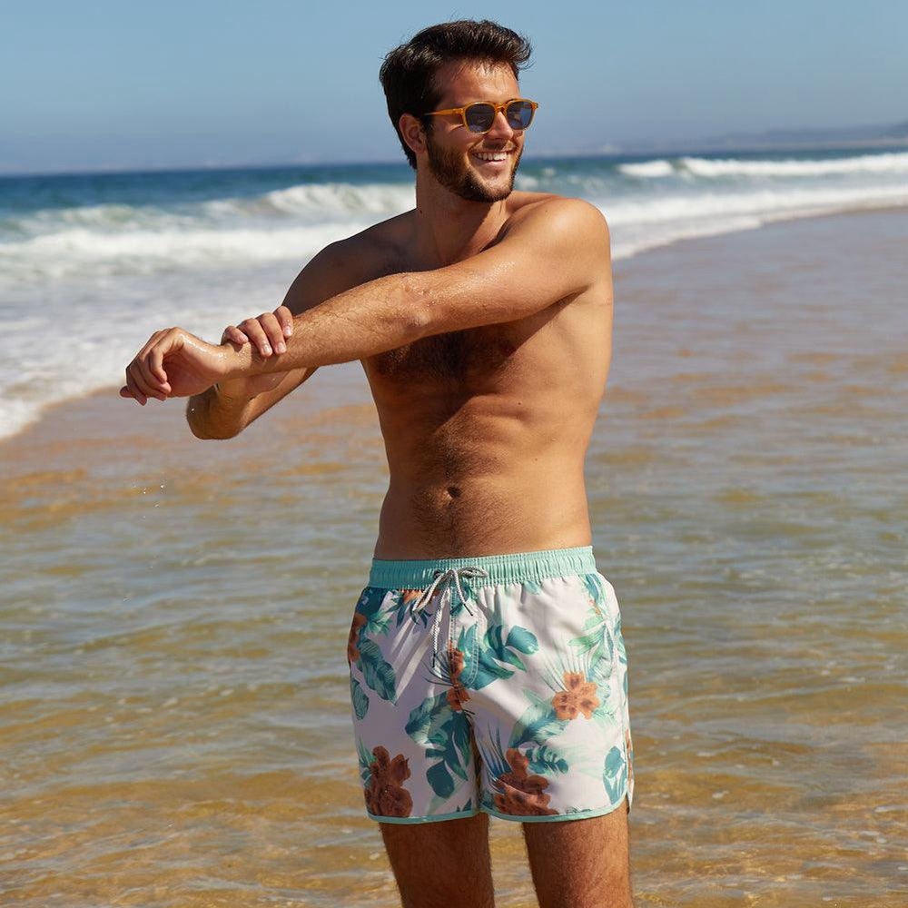 EUC Men’s Maagic floral swim shorts